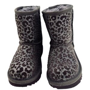 UGG Girls/Kids Gray Leopard Print Winter Boots Size 10